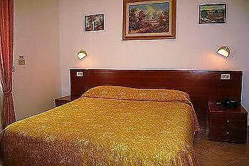 Mignon Hotel *